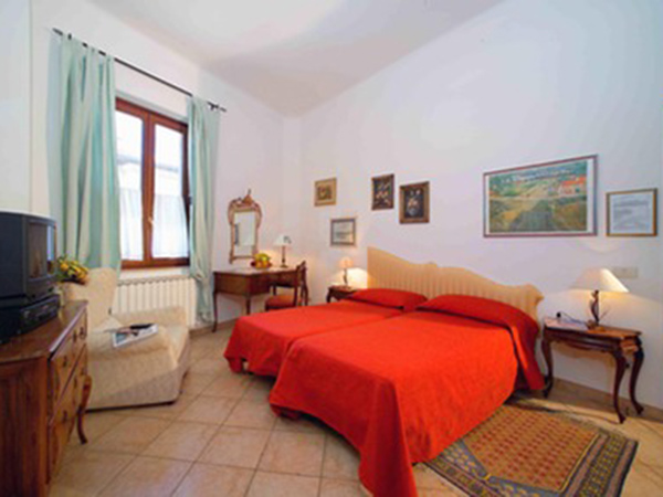 Maria's Guest House Twin Room